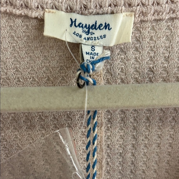 Hayden Blush Sleeveless Cardigan - Picture 2 of 7